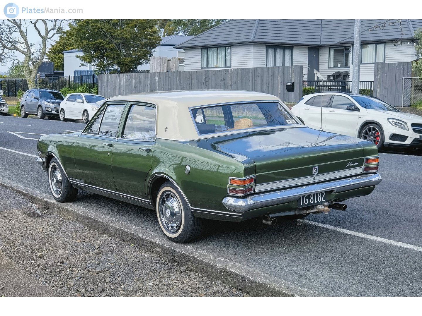 IG8182, Holden Premier 2nd gen Sedan (HK/HT/HG), 1968–1971