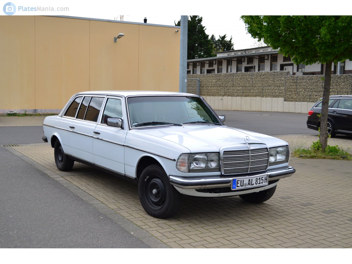 EU AL 815 H, Mercedes-Benz E-Klasse 200–300 Sedan Long (V123), 1975­–1986