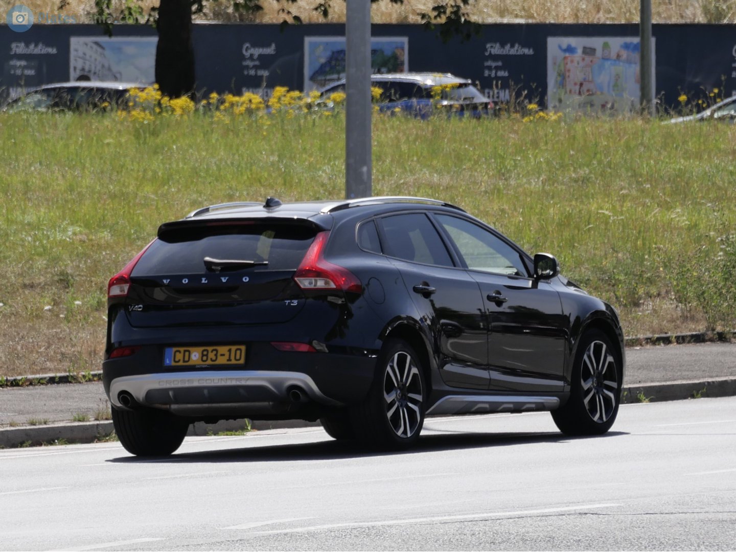 CD 83-10, Volvo V40 2nd gen Cross Country (526), 2013–2019