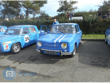 ER-879-GR, Renault 8