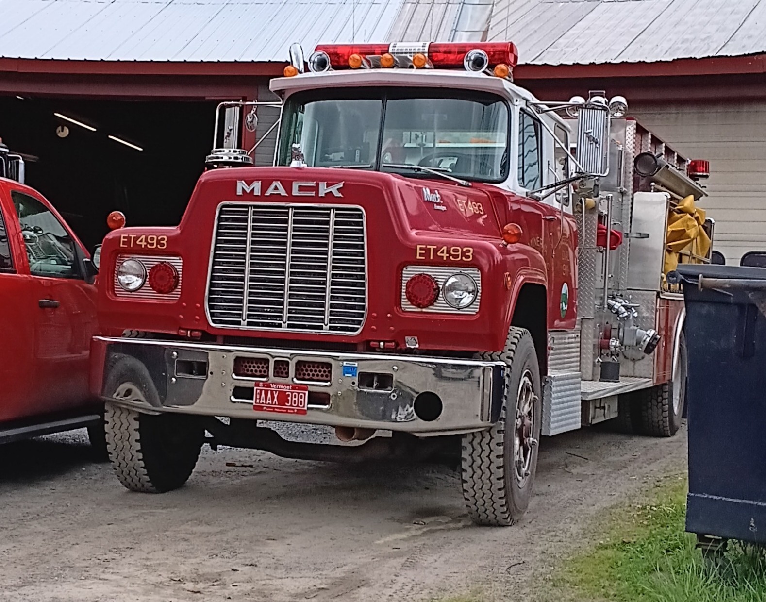 AAX 388, Mack R600 