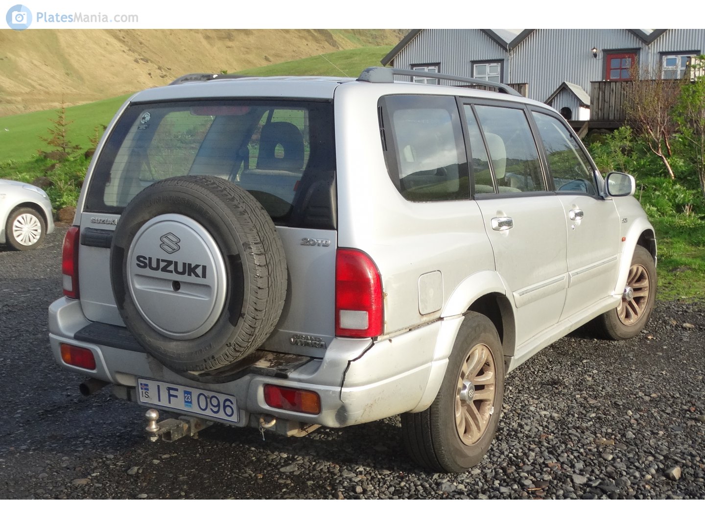 IF 096, Suzuki Grand Vitara XL-7 1st gen (TX92W), 2000–2006