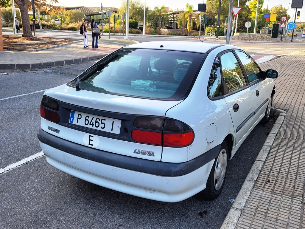 P 6465 I, Renault Laguna 1st gen Liftback (X56), 1994–2000