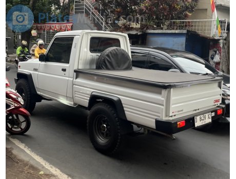 D 8439 XZ, Daihatsu Taft