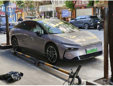 粤J·D58917, XPeng P7+