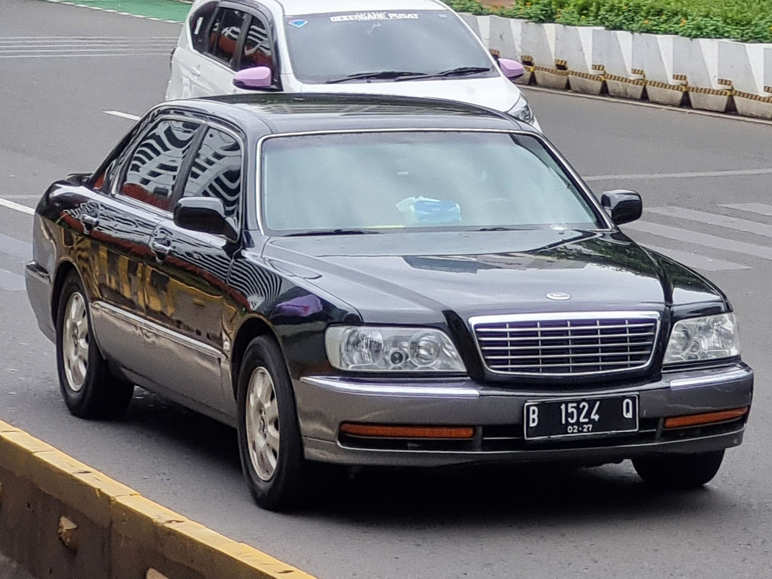 B 1524 Q, Hyundai Centennial 1st gen (LZ; KR-market), 1999–2008
