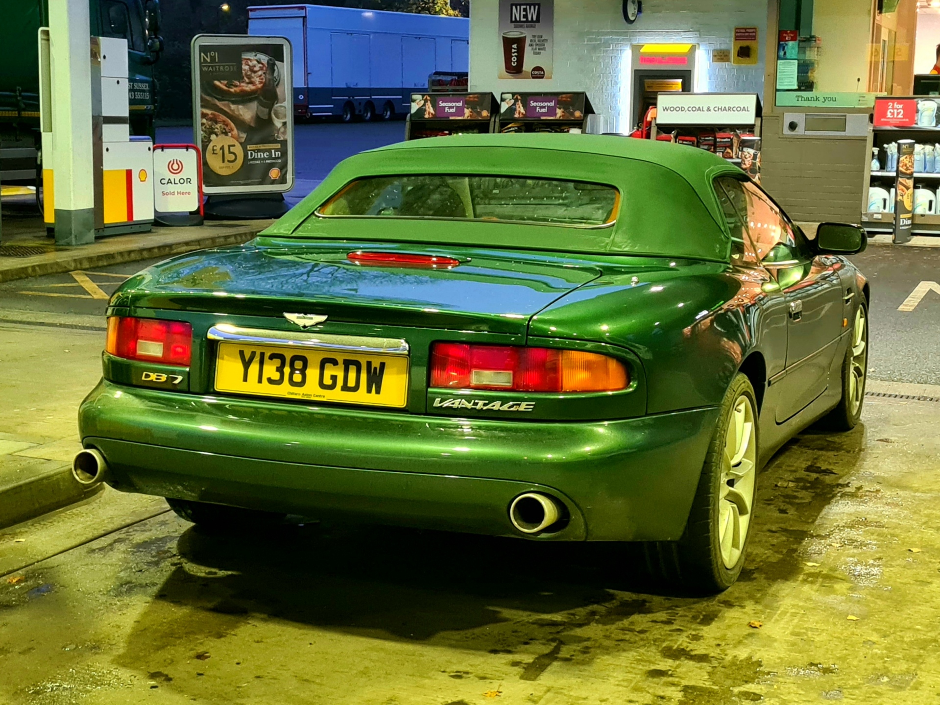 Y138GDW, Aston Martin DB7 DB7 Volante, 1996–2004