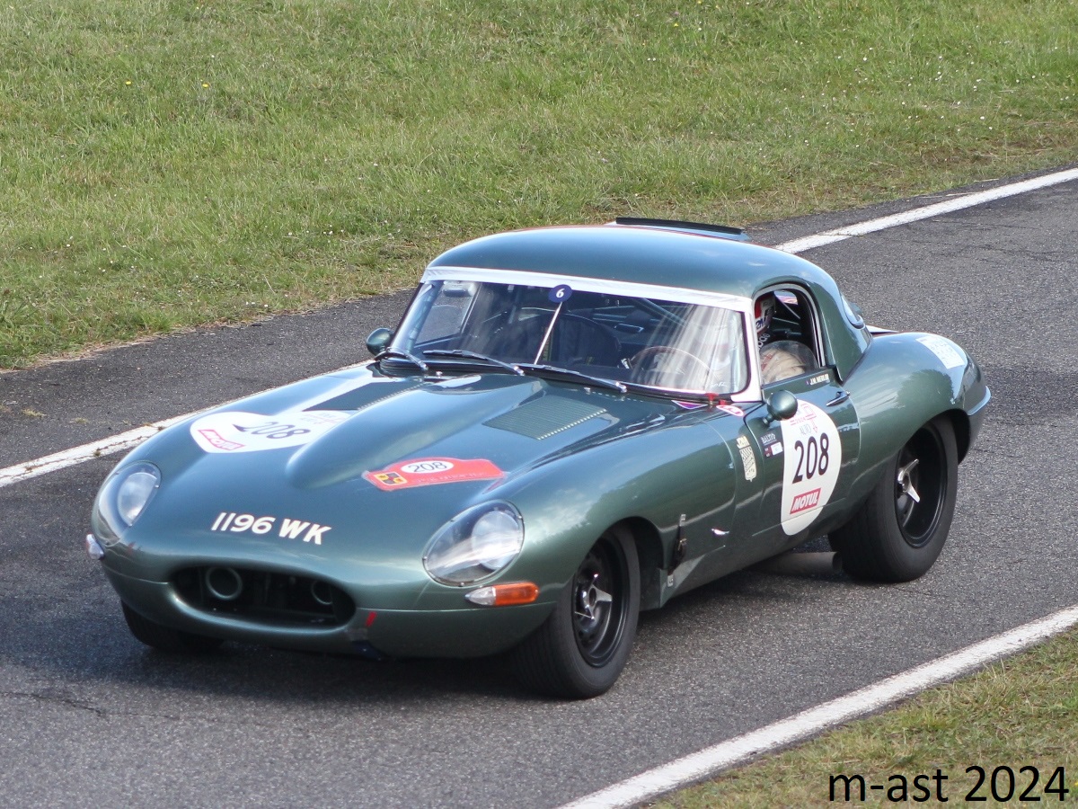 1196WK, Jaguar E-Type Coupé (Series 1), 1961–1968
