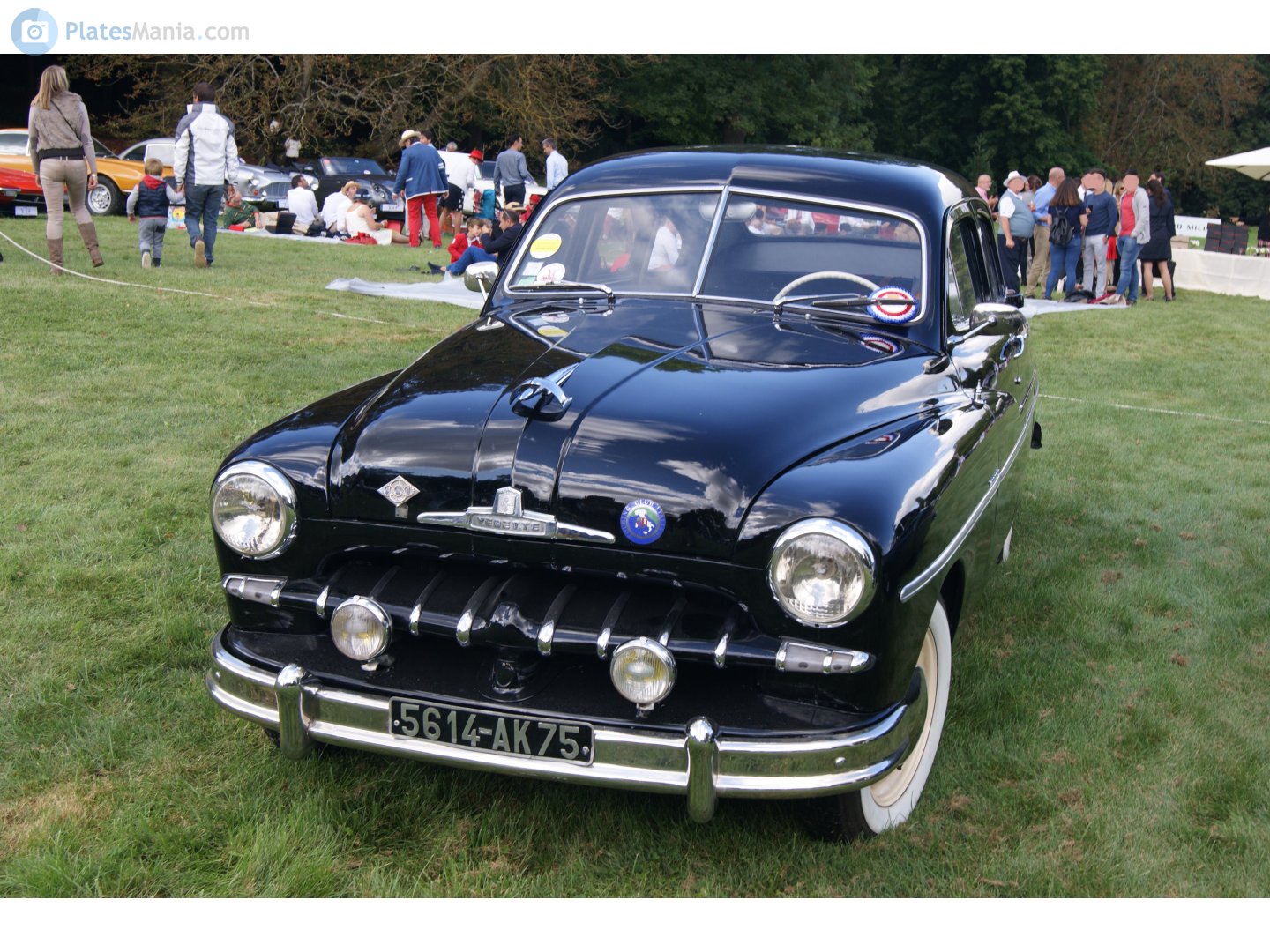 5614 AK 75, Ford Vedette 