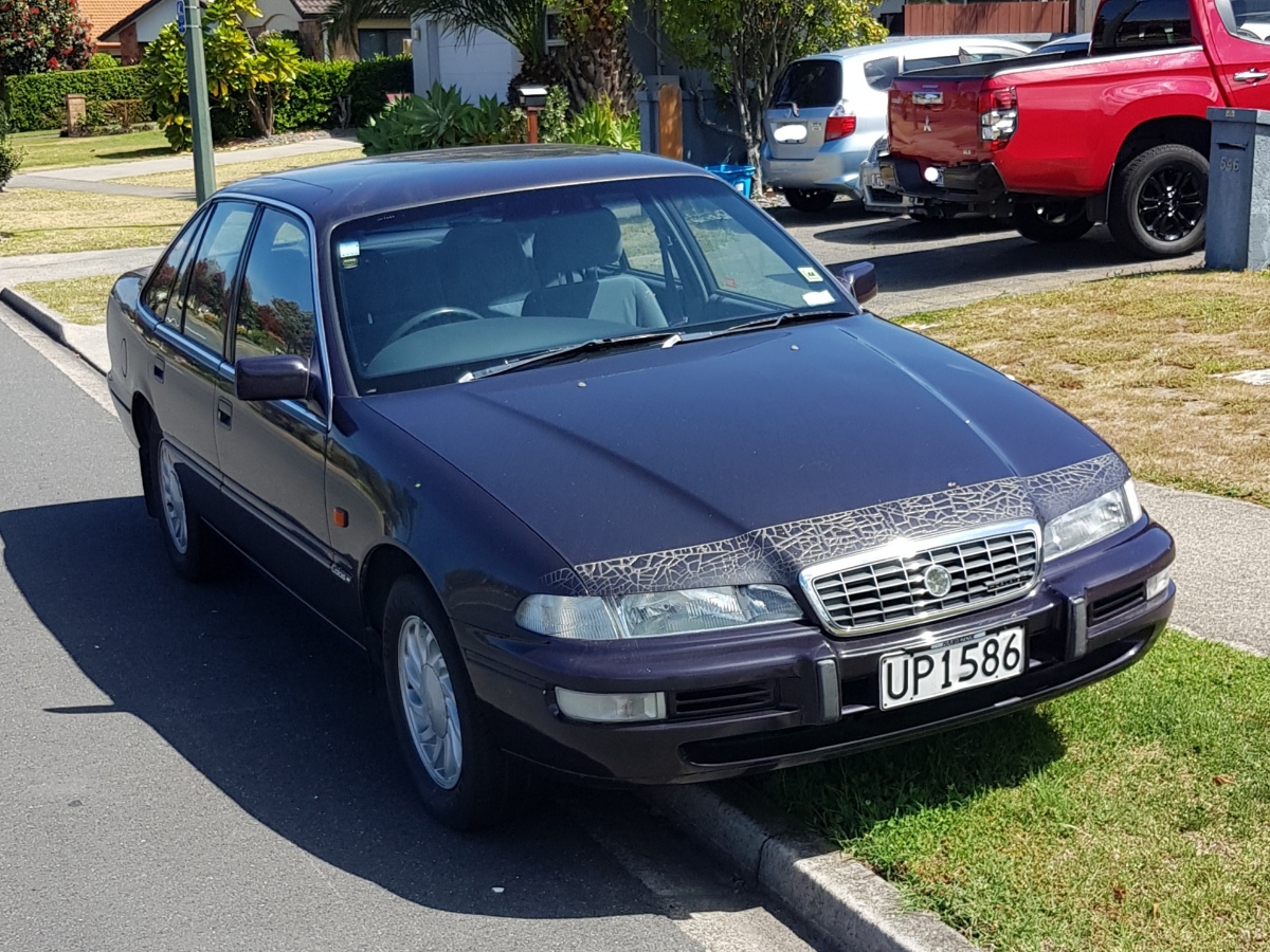 UP1586, Holden Calais 2nd gen (VN/VP/V/VS), 1988–1997
