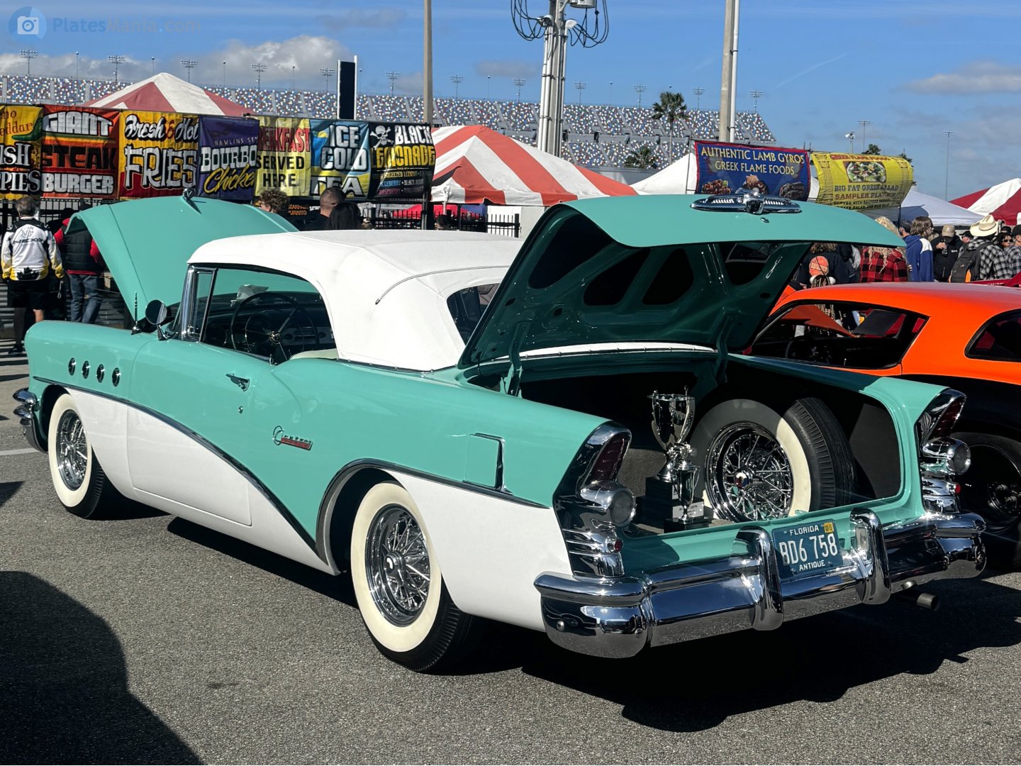BD6 758, Buick Century 2nd gen 2-door Convertible (66C; B-body), 1st facelift, 1954–1955