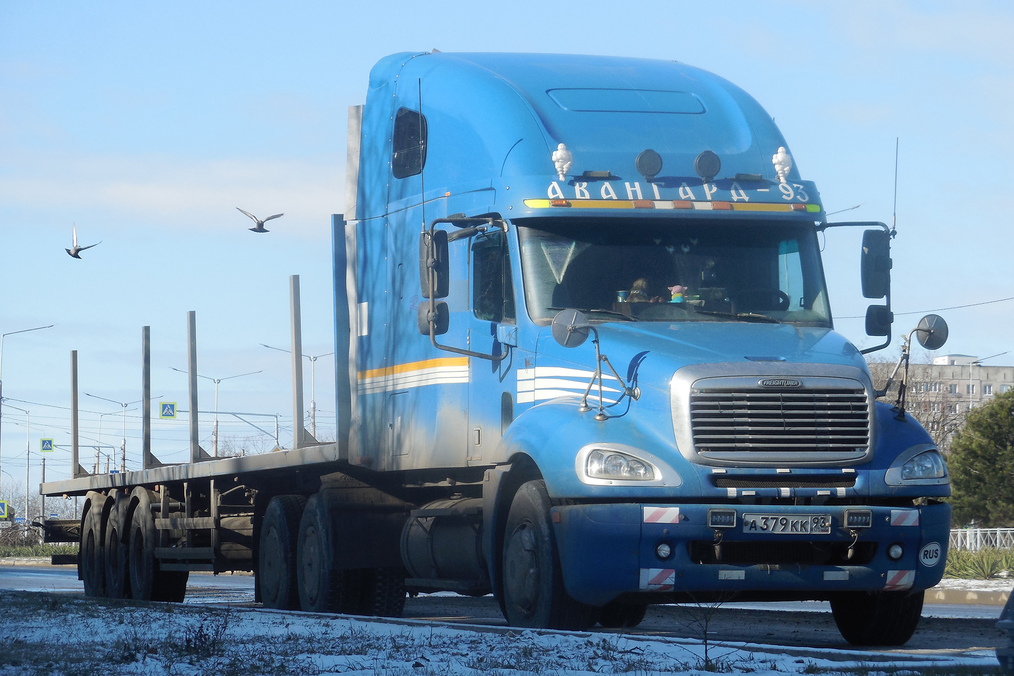 а 379 кк 93, Freightliner Columbia 