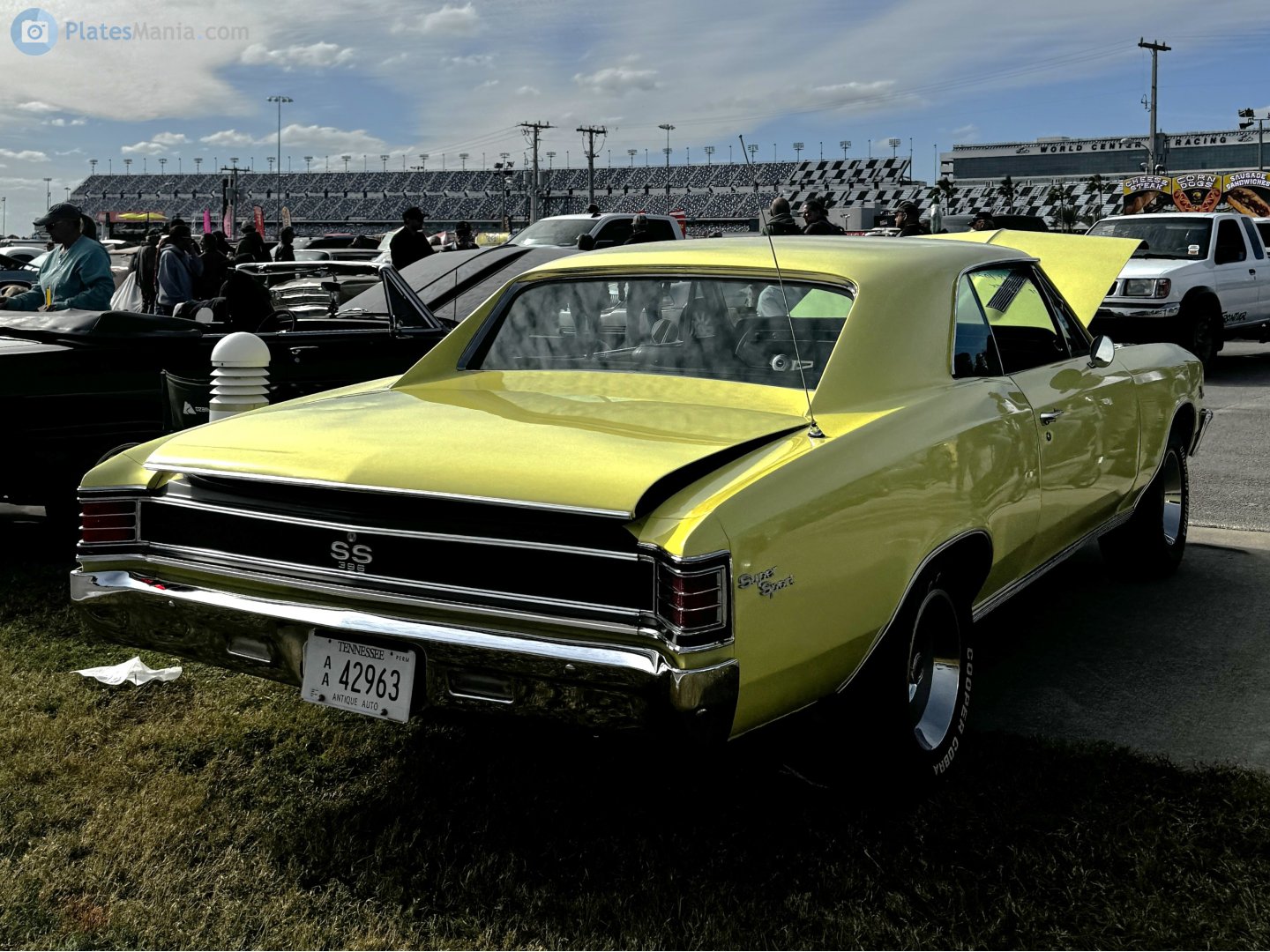 AA 42963, Chevrolet Chevelle 1st gen 1967 2-door Sedan (11; A-body), 3rd facelift, 1966–1967