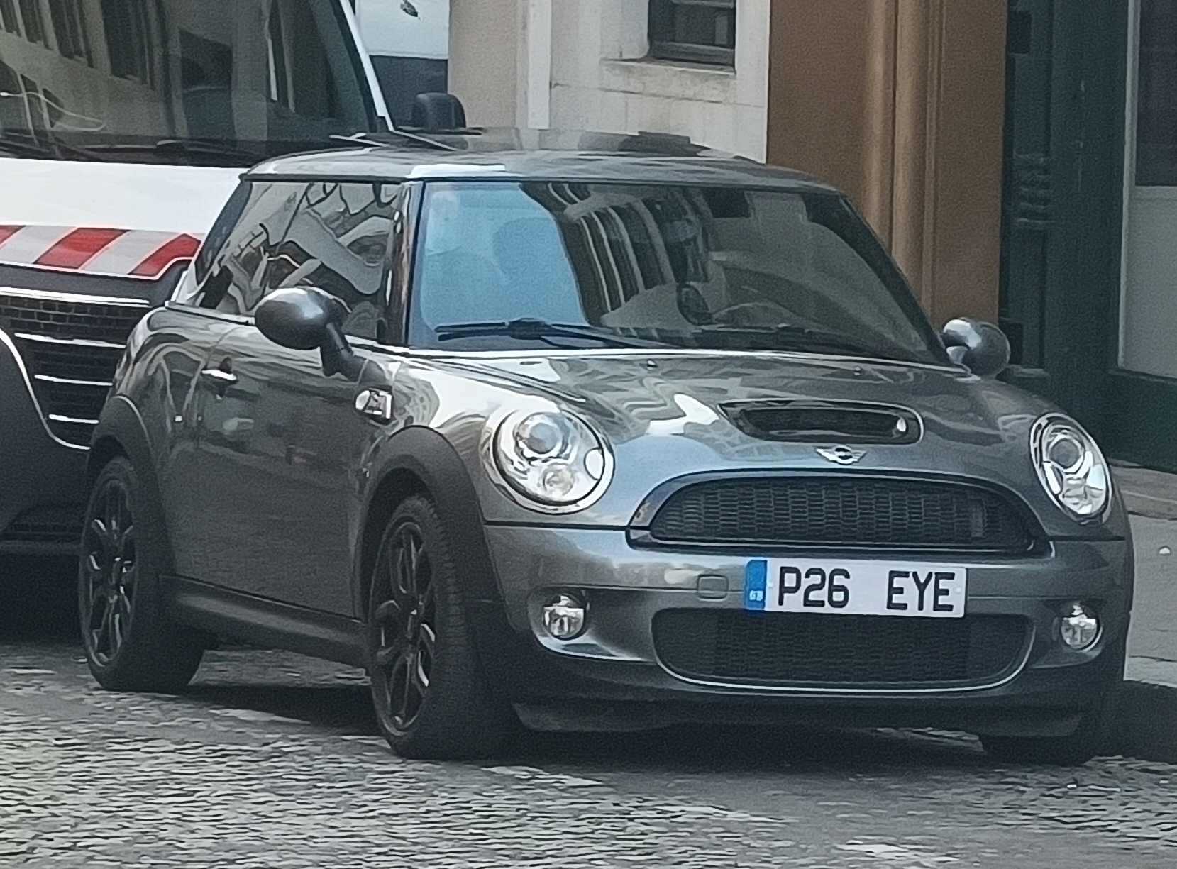 P26EYE, License plate without vehicle 