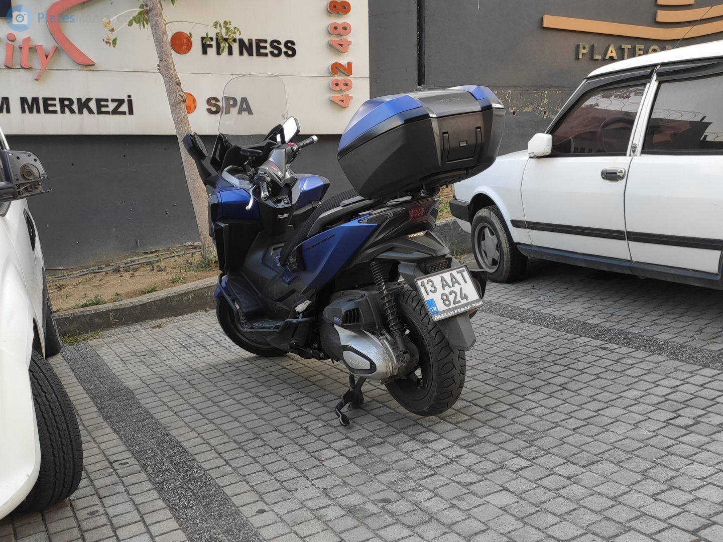 13 AAT 824, Honda Forza 