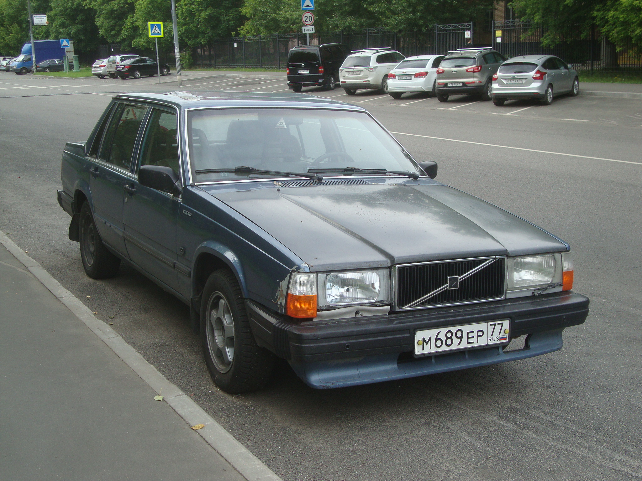 м 689 ер 77, Volvo 740 1st gen Sedan (744), 1984–1989