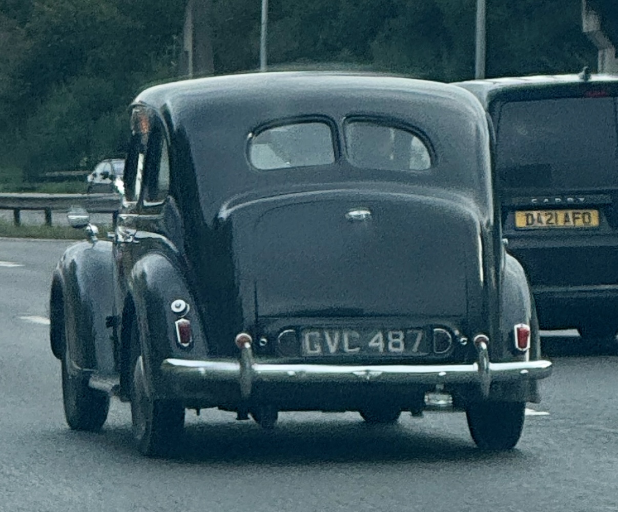 GVC487, Austin Sixteen 