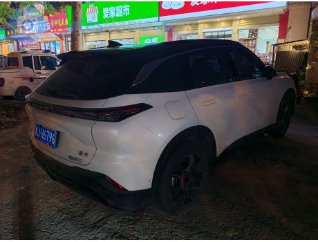鲁J·H6796, BAIC Beijing Rubic′s Cube
