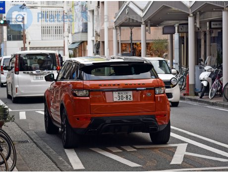 高知 330 つ 3082, Land Rover Range Rover Evoque