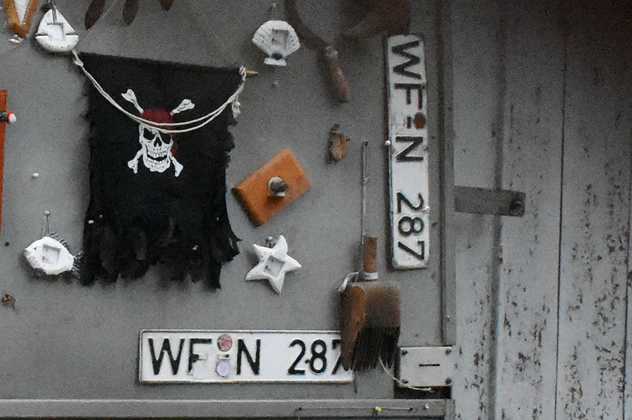 WF N 287, License plate without vehicle 