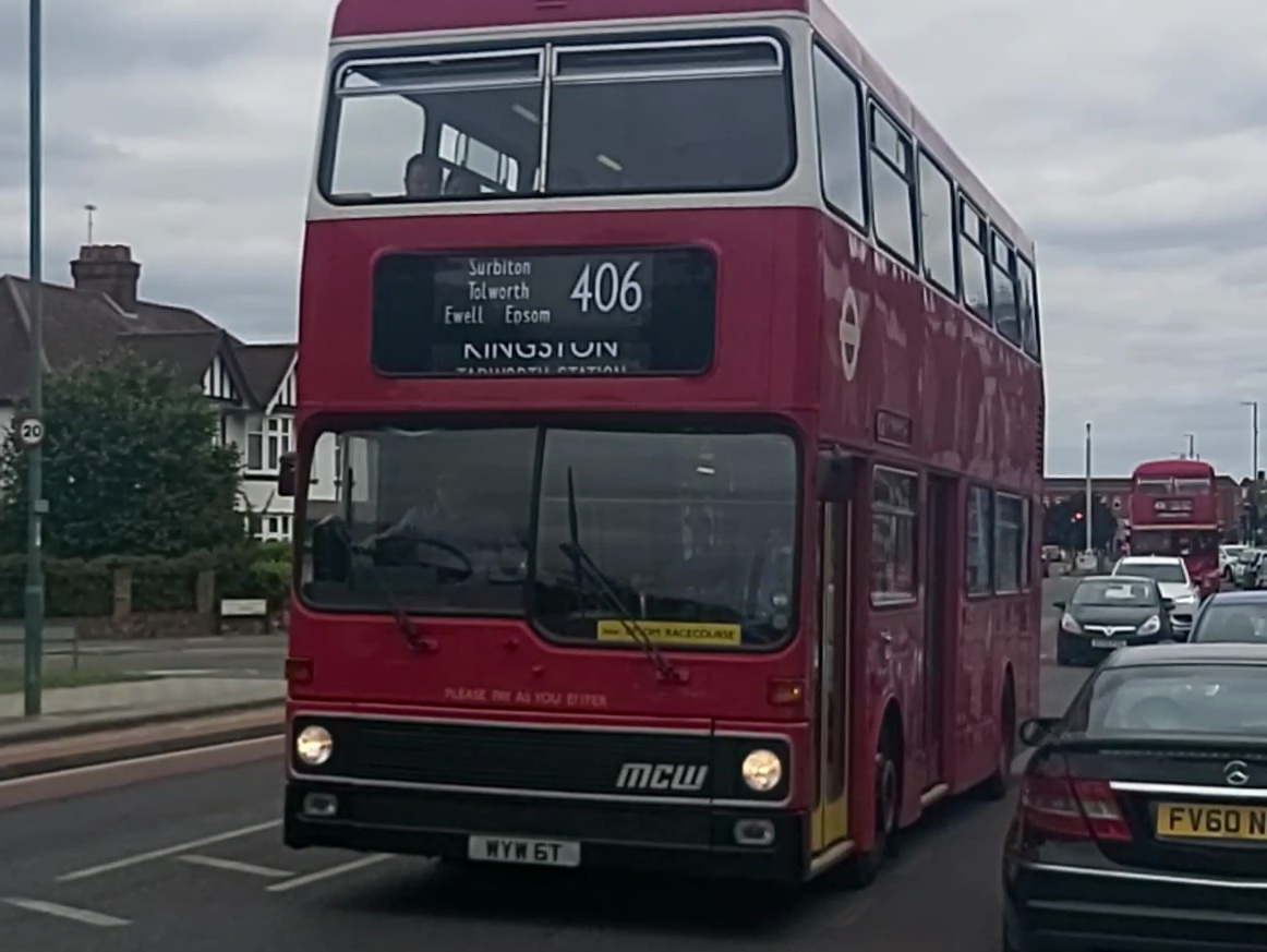 WYW6T, MCW Metrobus 