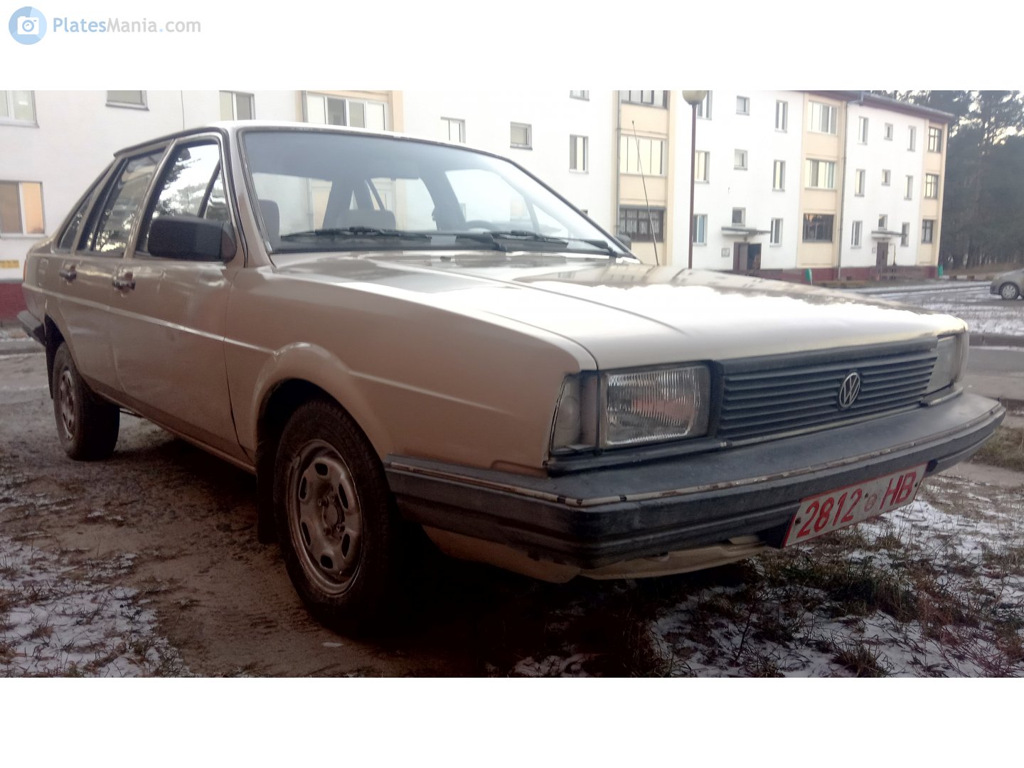 2812 HB, Volkswagen Santana 1st gen Sedan, 1981–1989 (–2012 for CN-market)