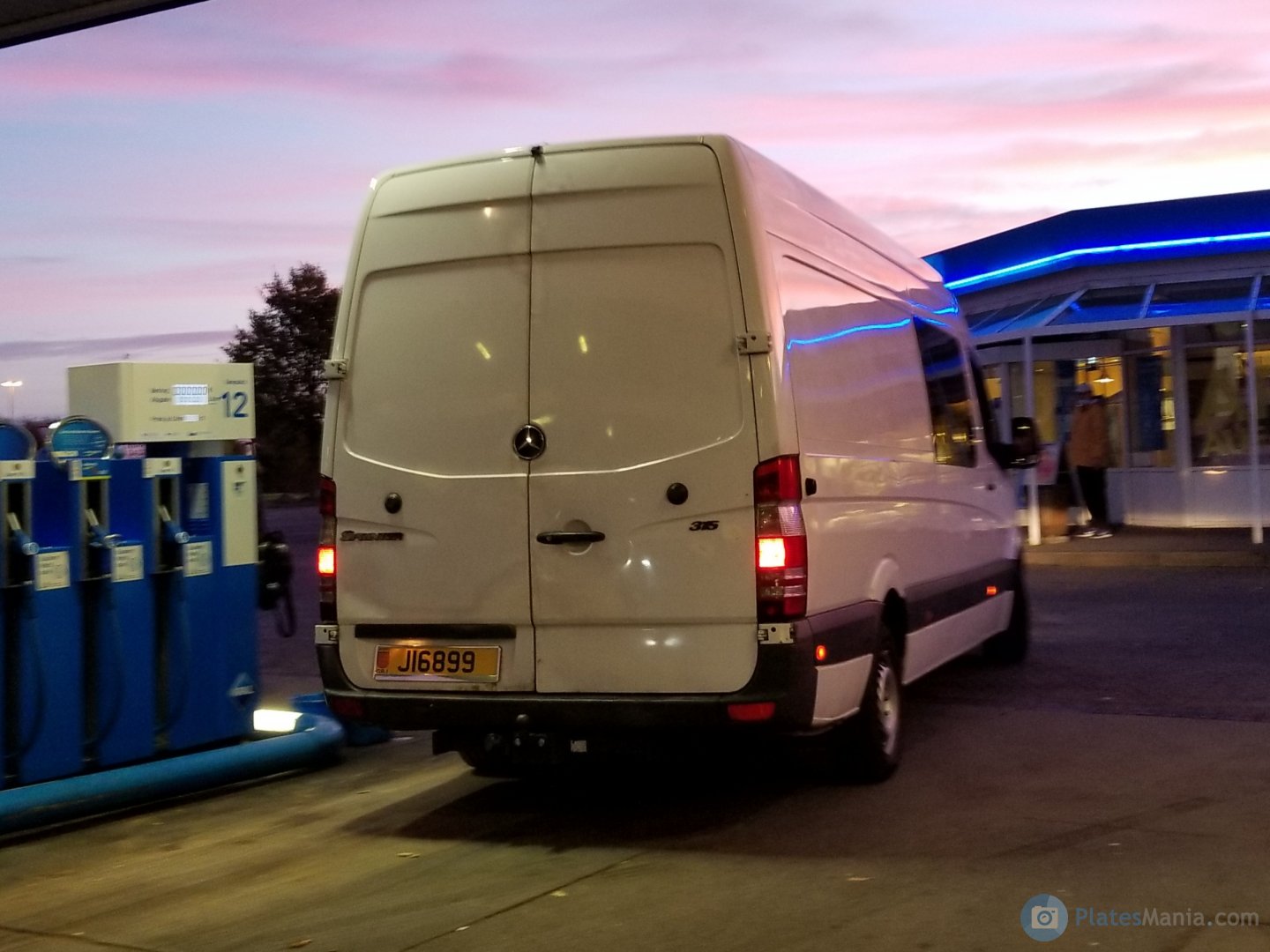 J16899, Mercedes-Benz Sprinter 2nd gen (W906), 2006–2013