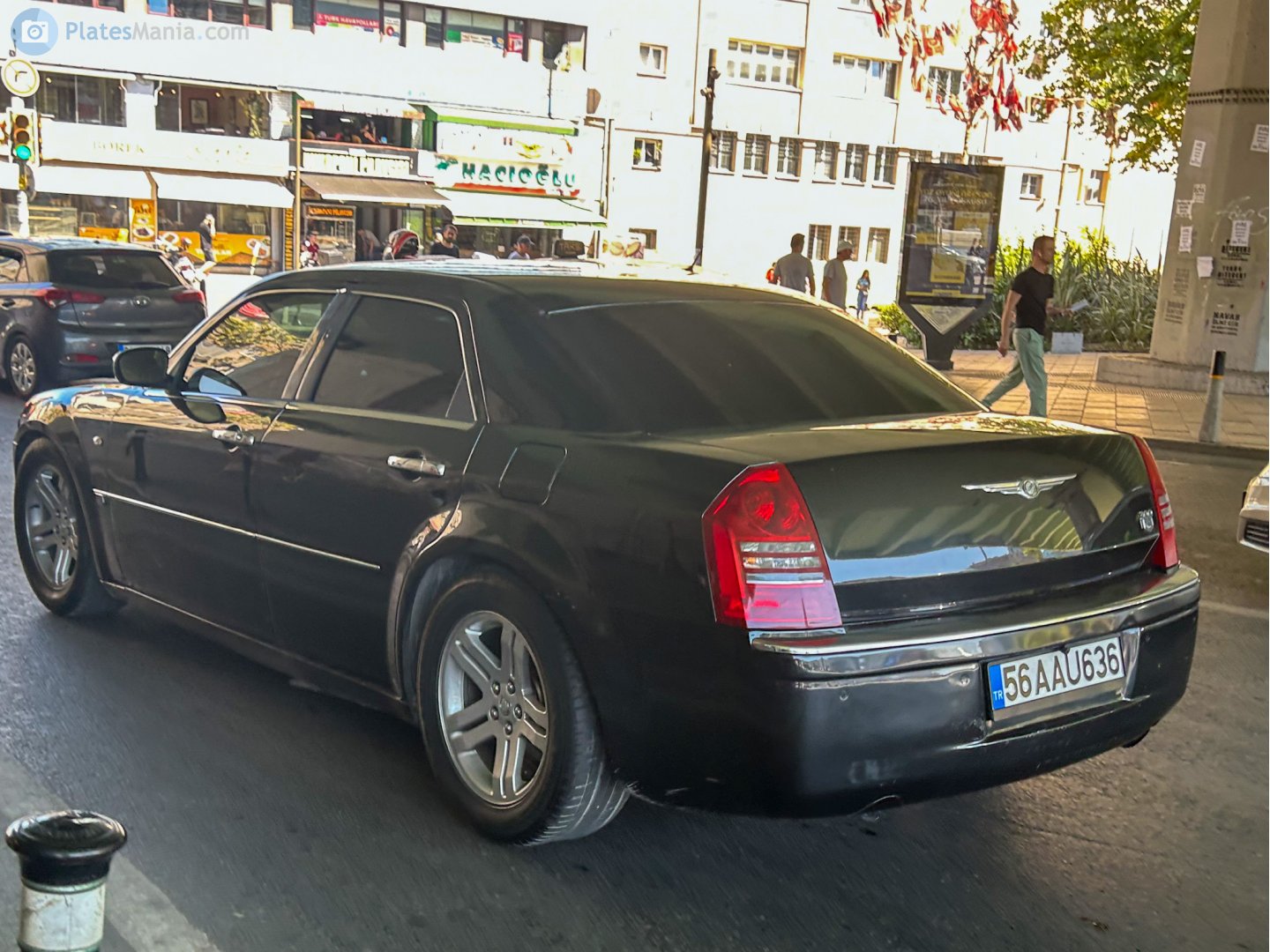 56 AAU 636, Chrysler 300/300C 1st gen Sedan (LX), 2004–2010