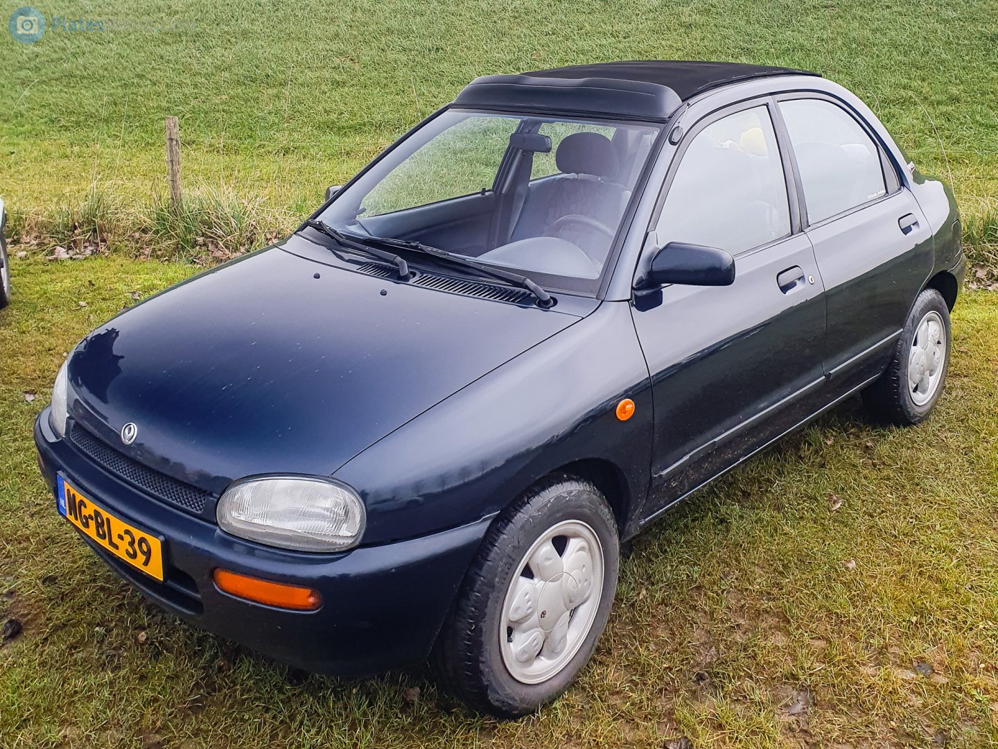 NG-BL-39, Mazda 121 2nd gen (DB), 1991–1998