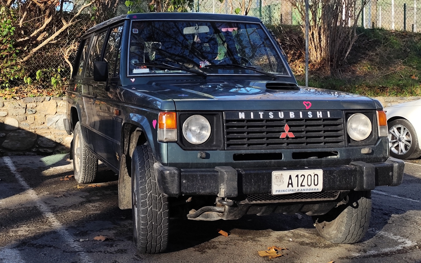 A 1200, Mitsubishi Montero 1st gen 5-door SUV (L040/N*), 1982–1991