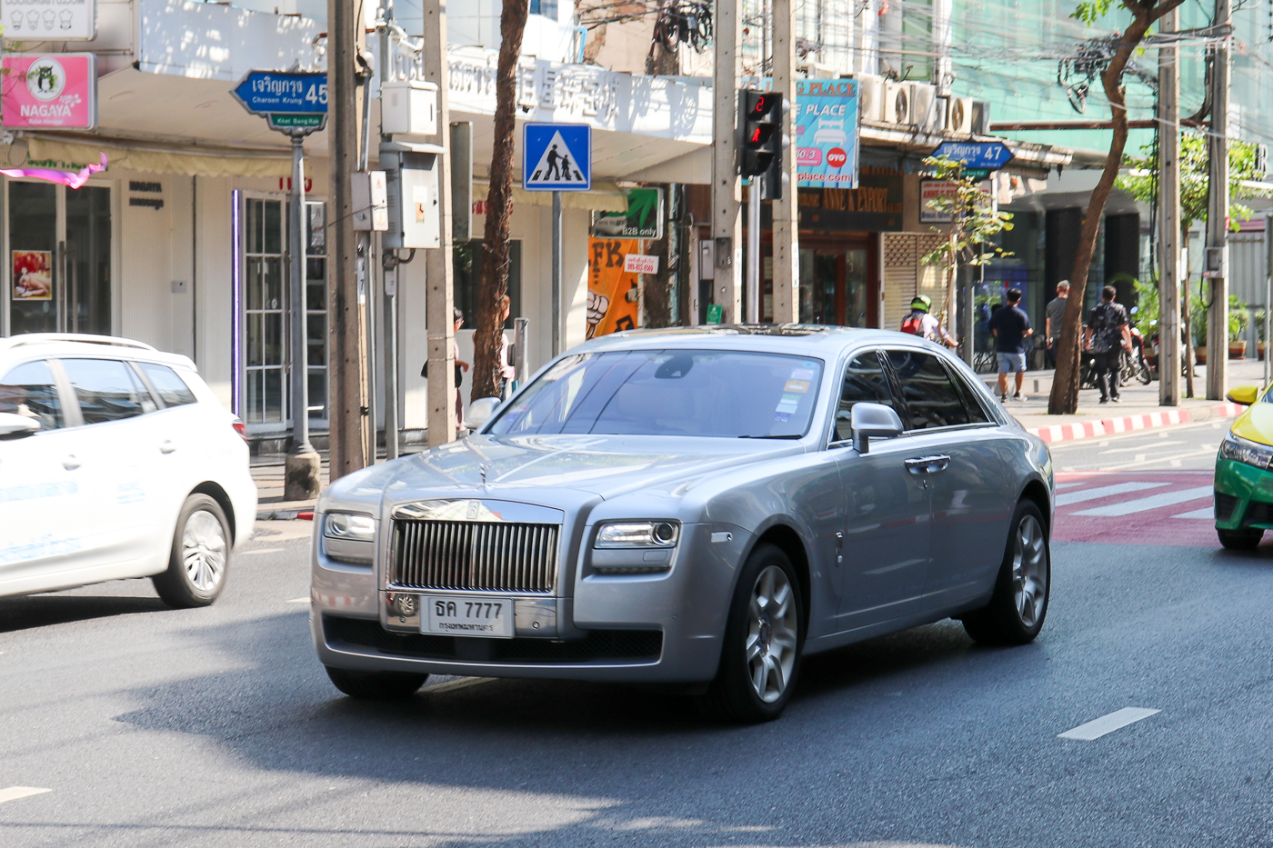 ธค 7777, Rolls-Royce Ghost 1st gen (RR4), 2009–2014