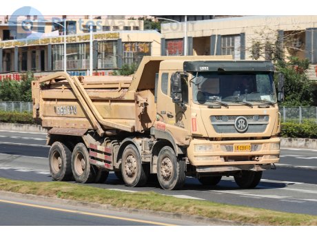 粤B·EB810, CNHTC (Sinotruk) Steyr Series