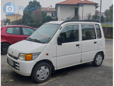 AZ 445 YT, Daihatsu Move