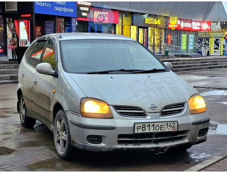 р811ое142, Nissan Tino