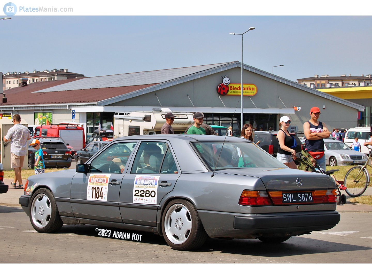 SWL 5876, Mercedes-Benz E-Klasse 1st gen Sedan (W124), 1984­–1995