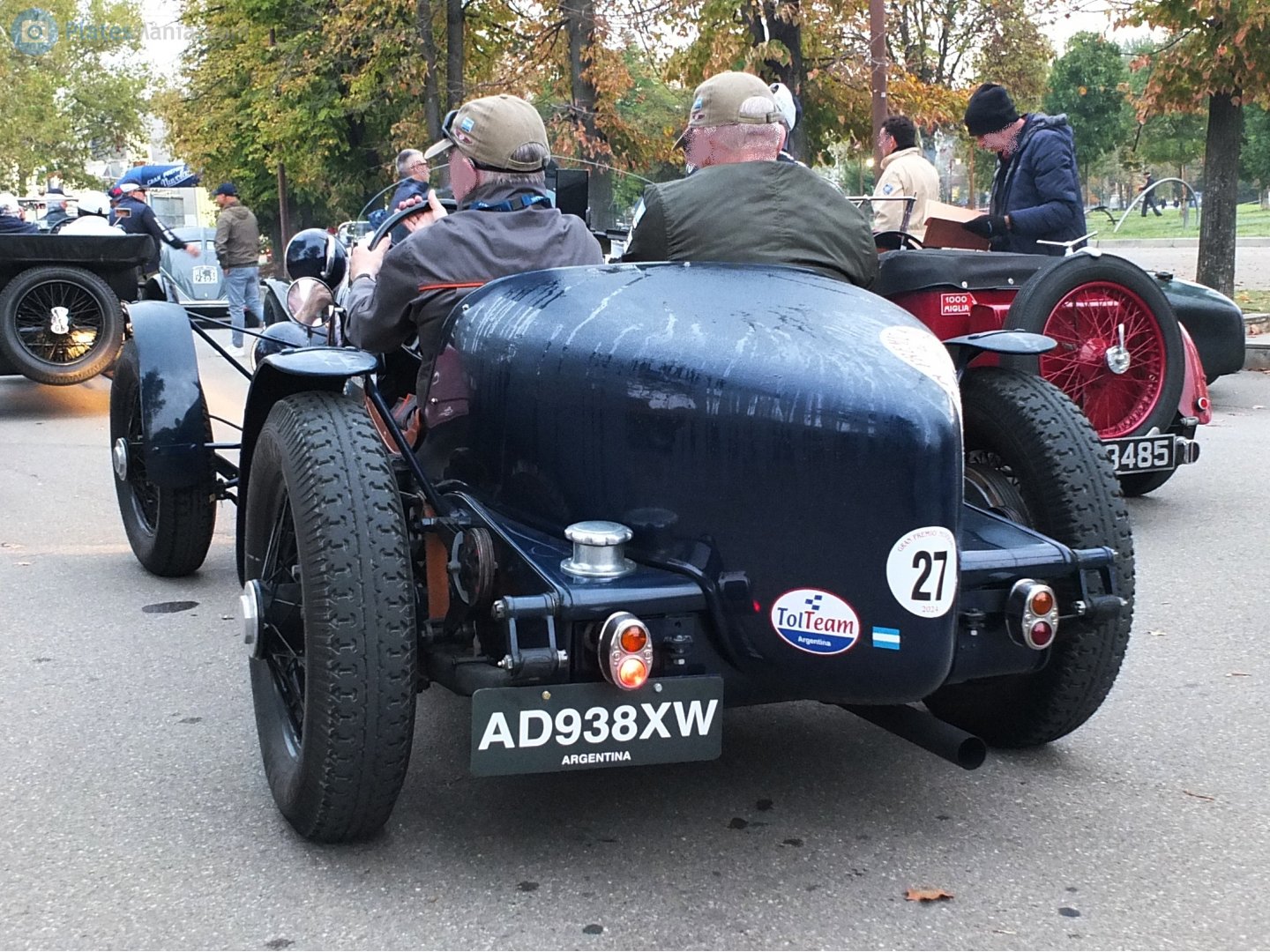 AD 938 XW, Dodge Six Series 