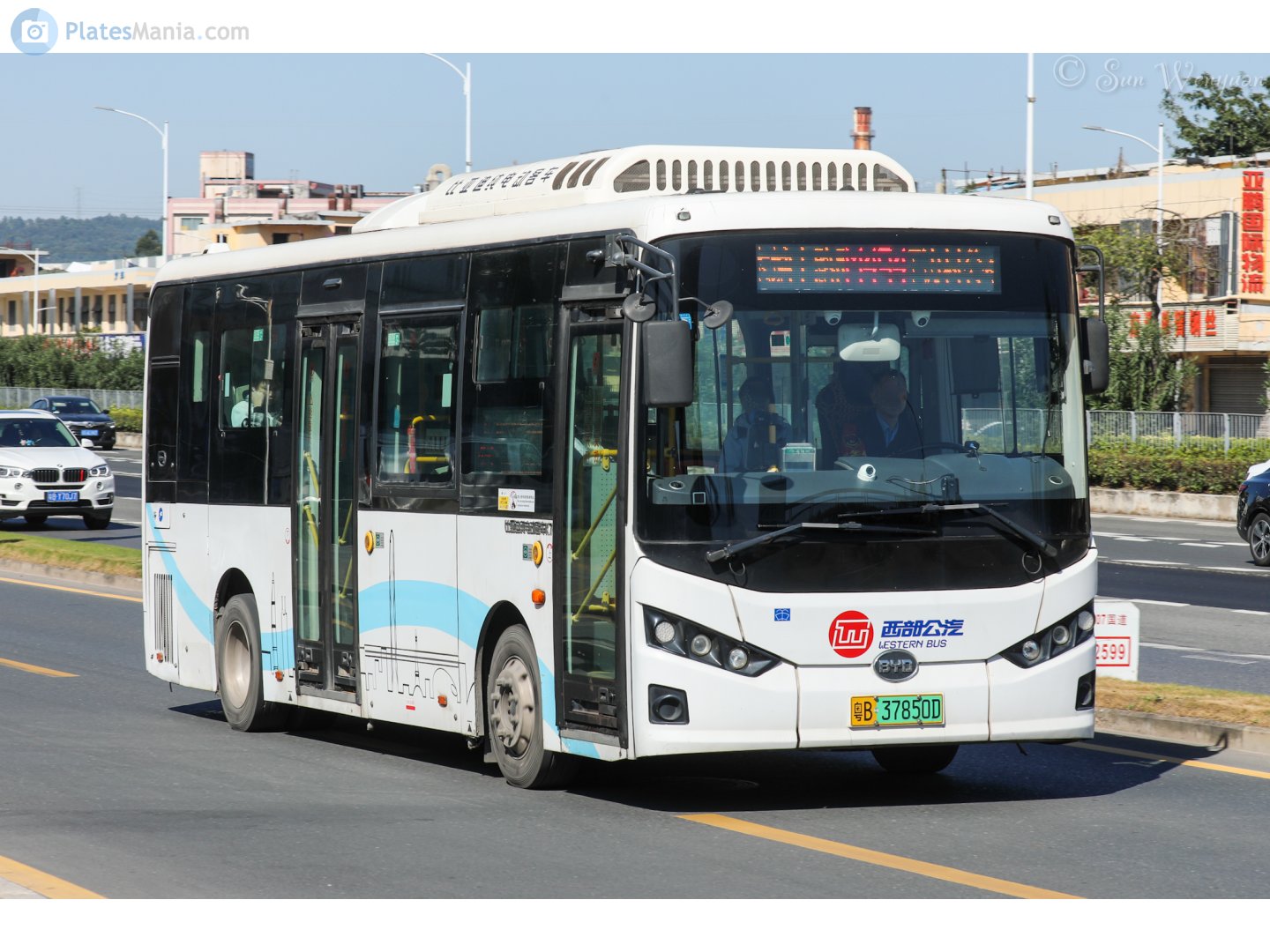 粤B·37850D, BYD ebus B8