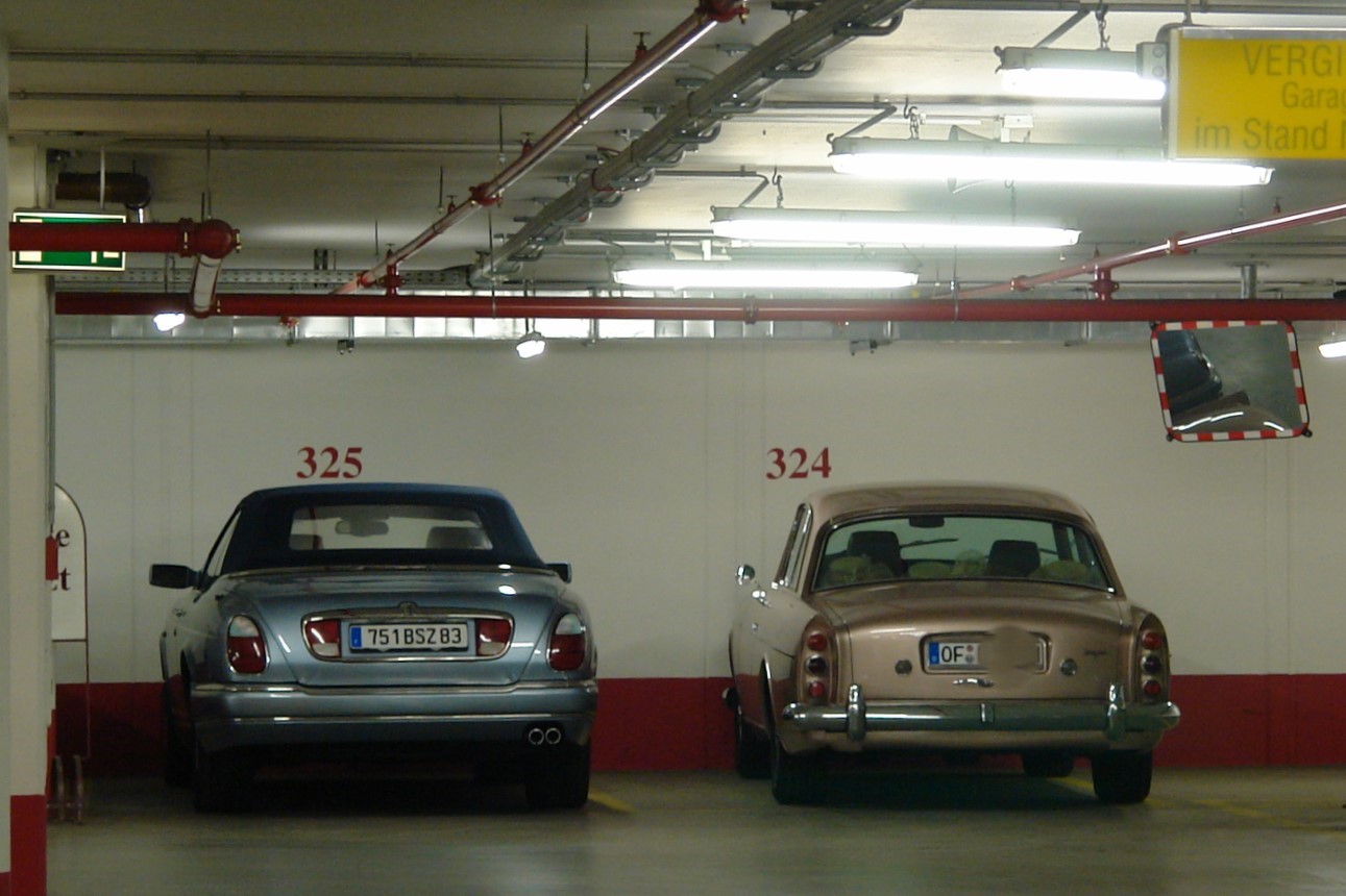 751 BSZ 83, Rolls-Royce Corniche V, 1999–2002