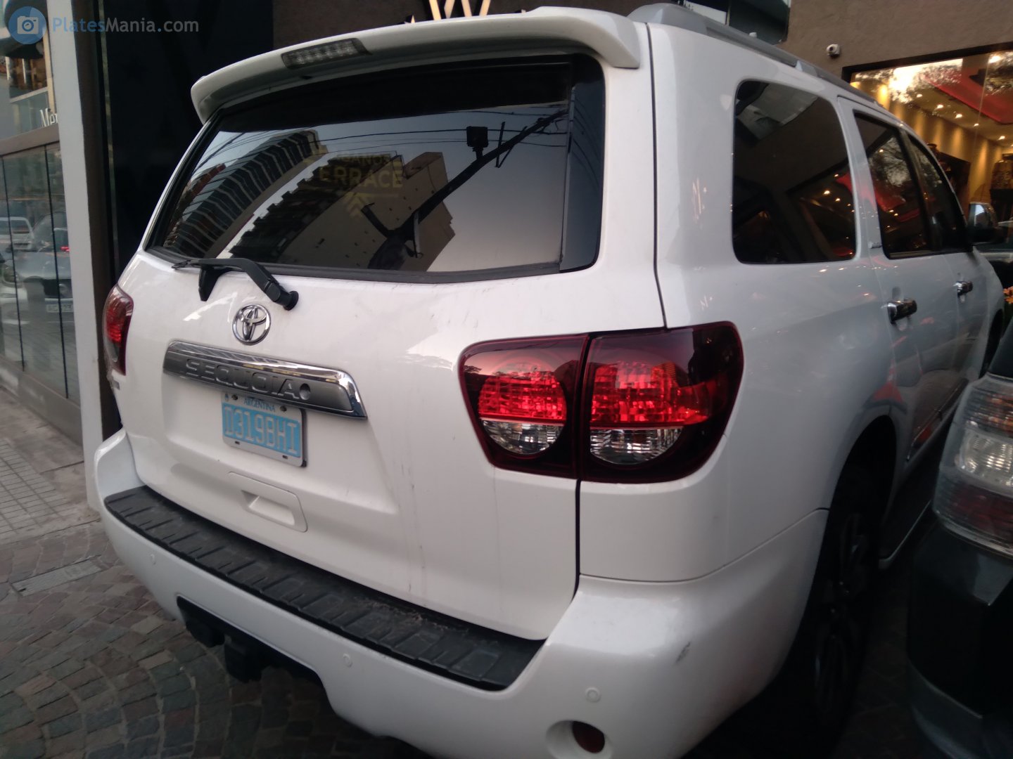 D319BHI, Toyota Sequoia 2nd gen (XK60), 2007–2022