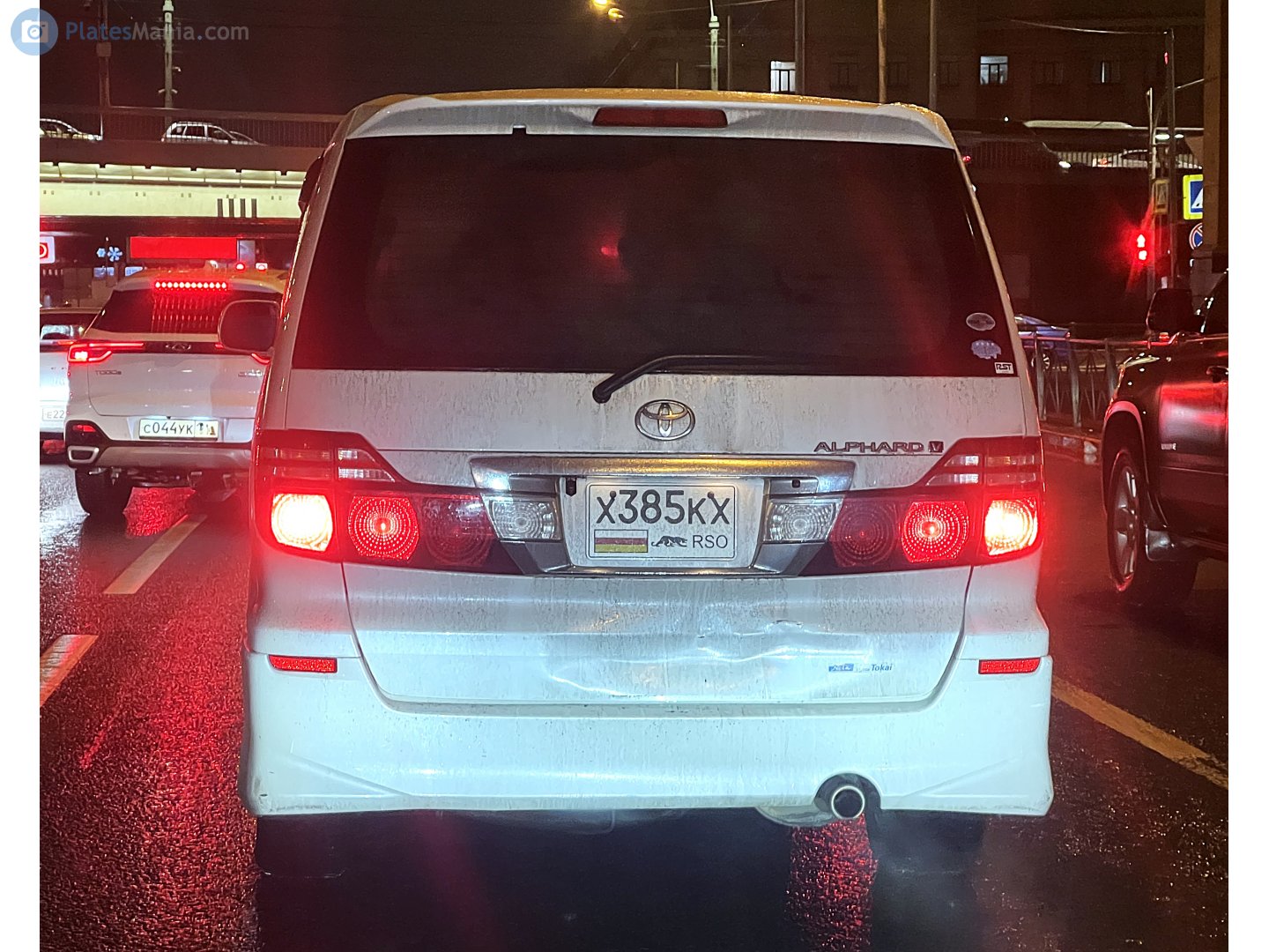 х 385 кх, Toyota Alphard 1st gen (G/V) (AH10), 2002–2008