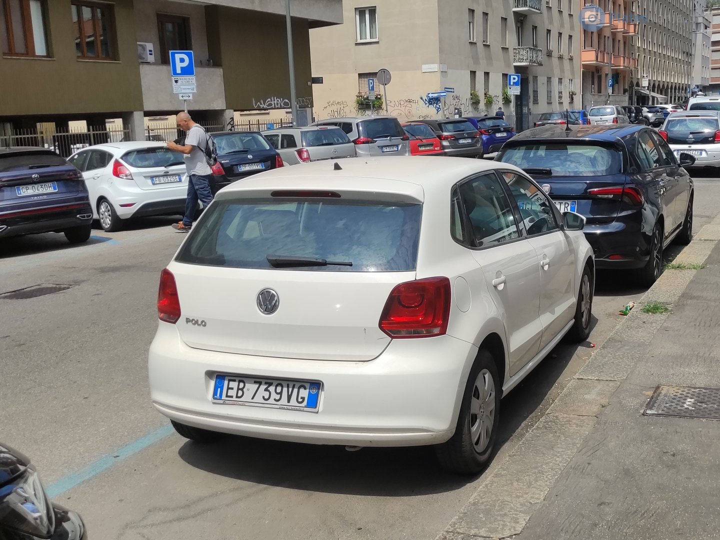 EB 739 VG, Volkswagen Polo 5th gen 5-door Hatch (6R), 2009–2014