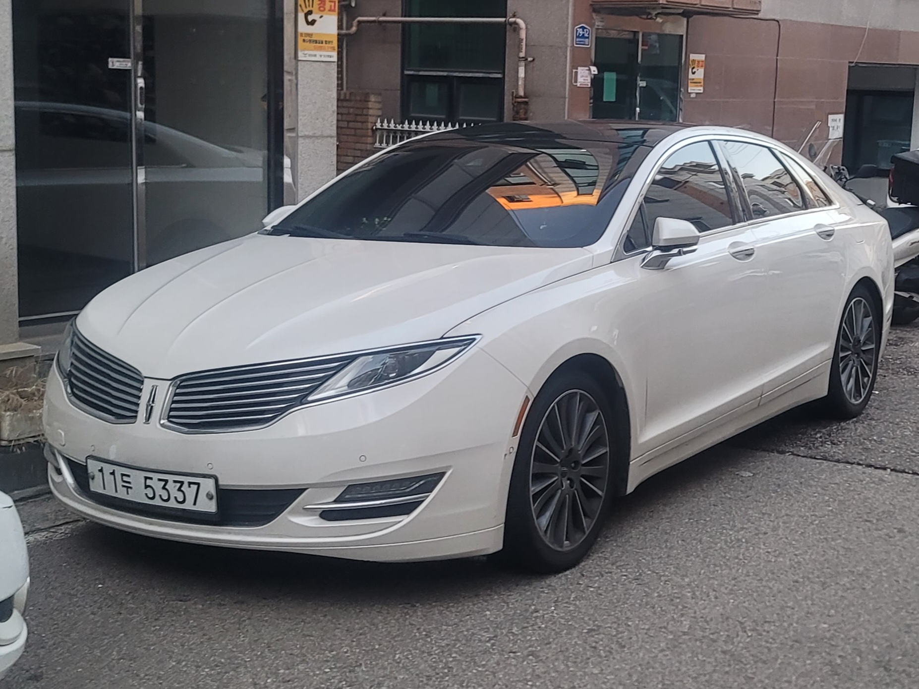 11두 5337, Lincoln MKZ 2nd gen (CD533), 2012–2020