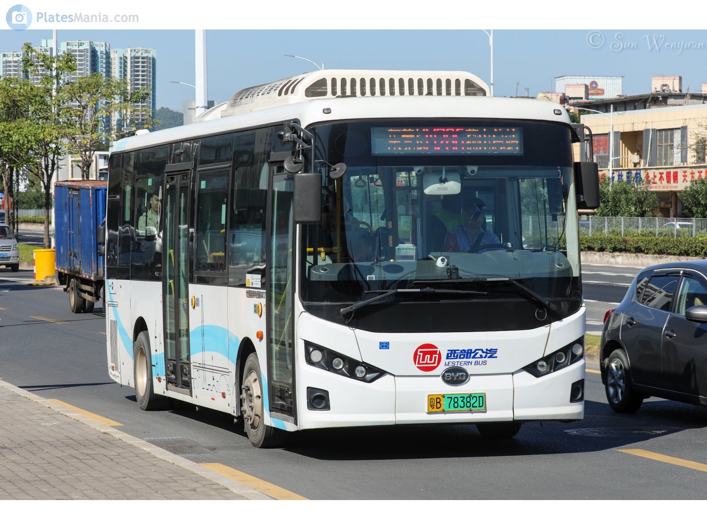 粤B·78382D, BYD ebus B8