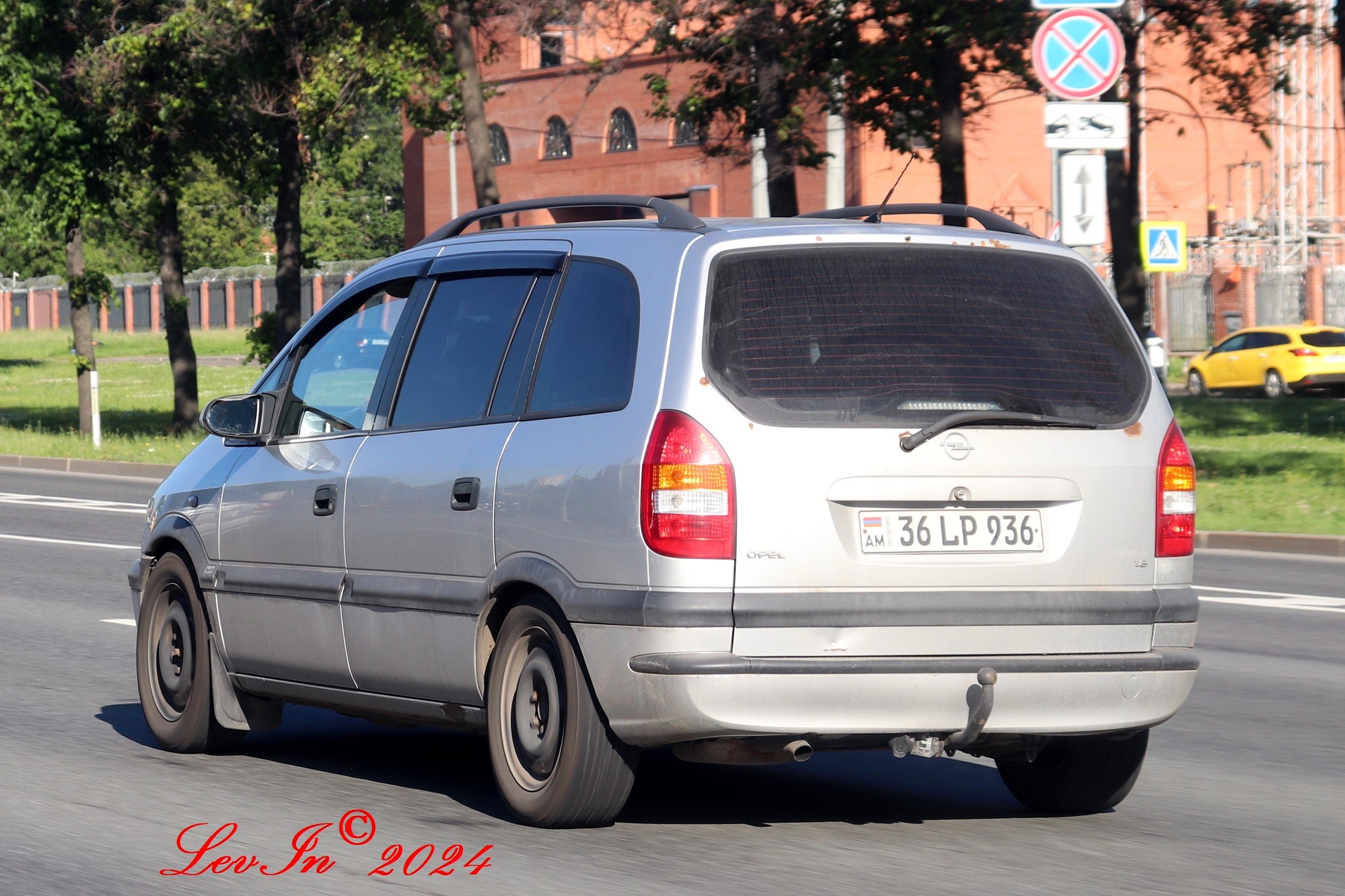 36 LP 936, Opel Zafira 1st gen (A; T98), 1999–2005