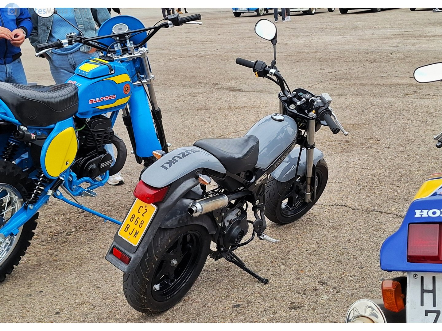 C 2868 BJW, Suzuki Street Magic 