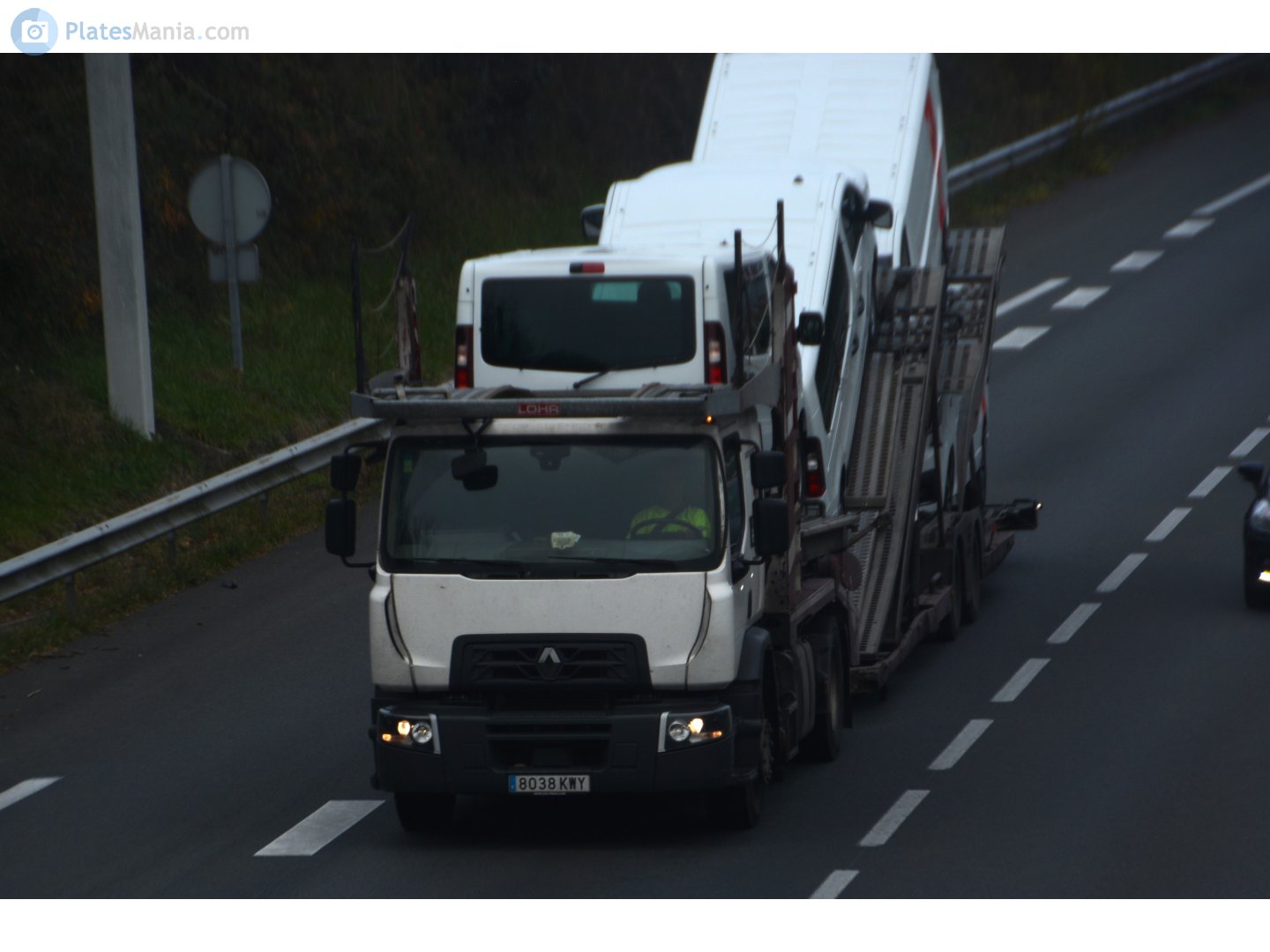 8038 KWY, Renault Trucks D 1st gen Wide, 2013–2024