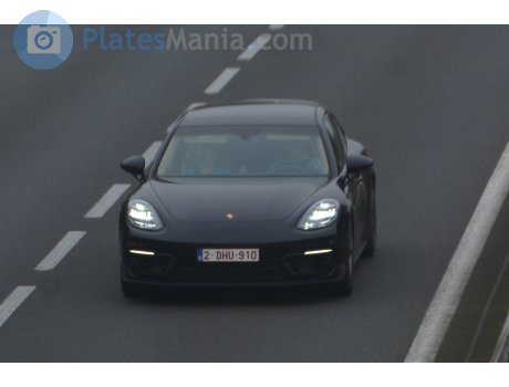 2-DHU-910, Porsche Panamera