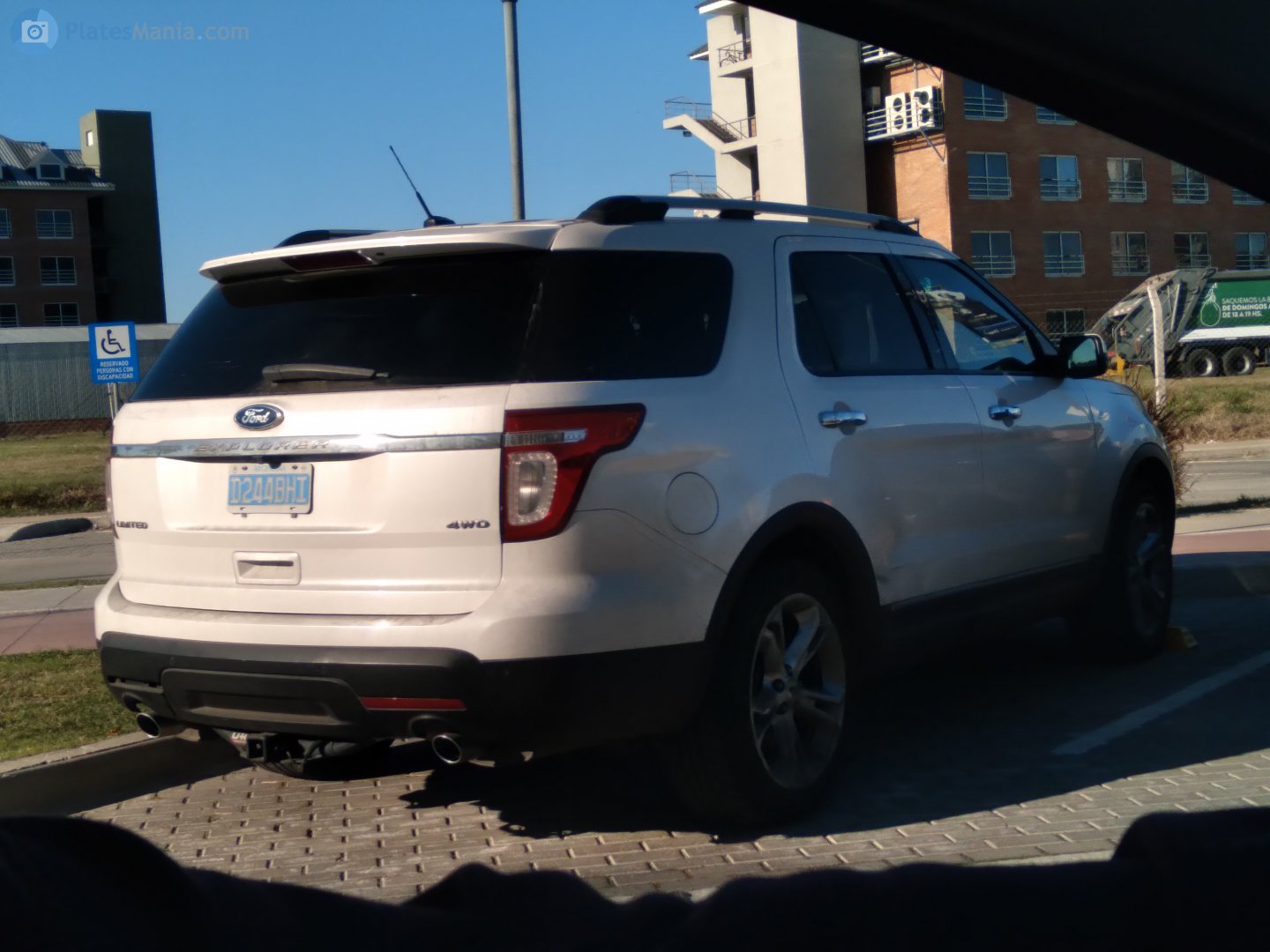 D244BHI, Ford Explorer 5th gen (U502), 2010–2015