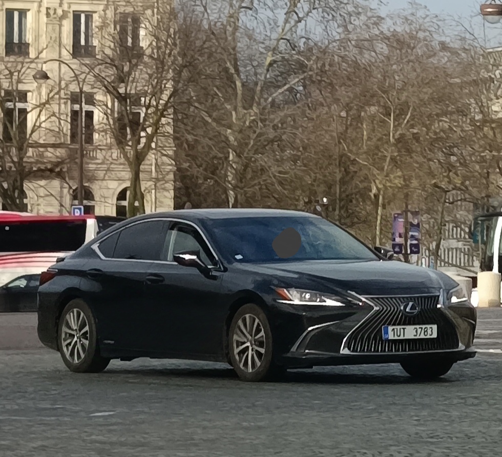 1UT 3783, Lexus ES 7th gen (XZ10), 2018–