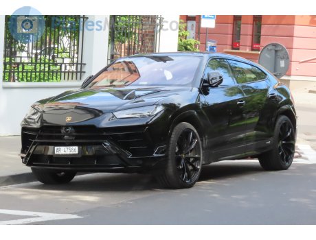 AR 47586, Lamborghini Urus